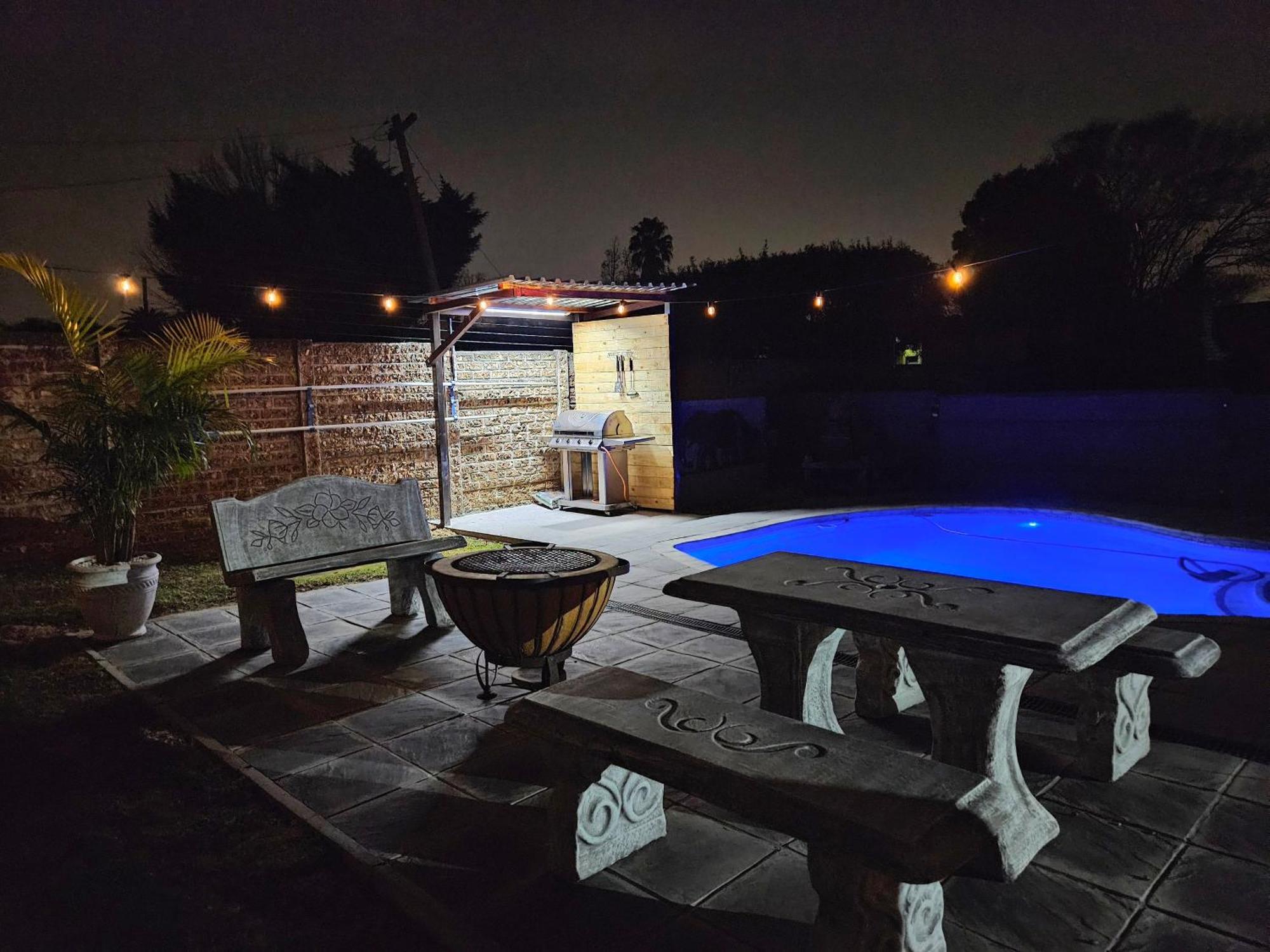 Bosveld In Die Stad 2 Guesthouse ألبرتون المظهر الخارجي الصورة