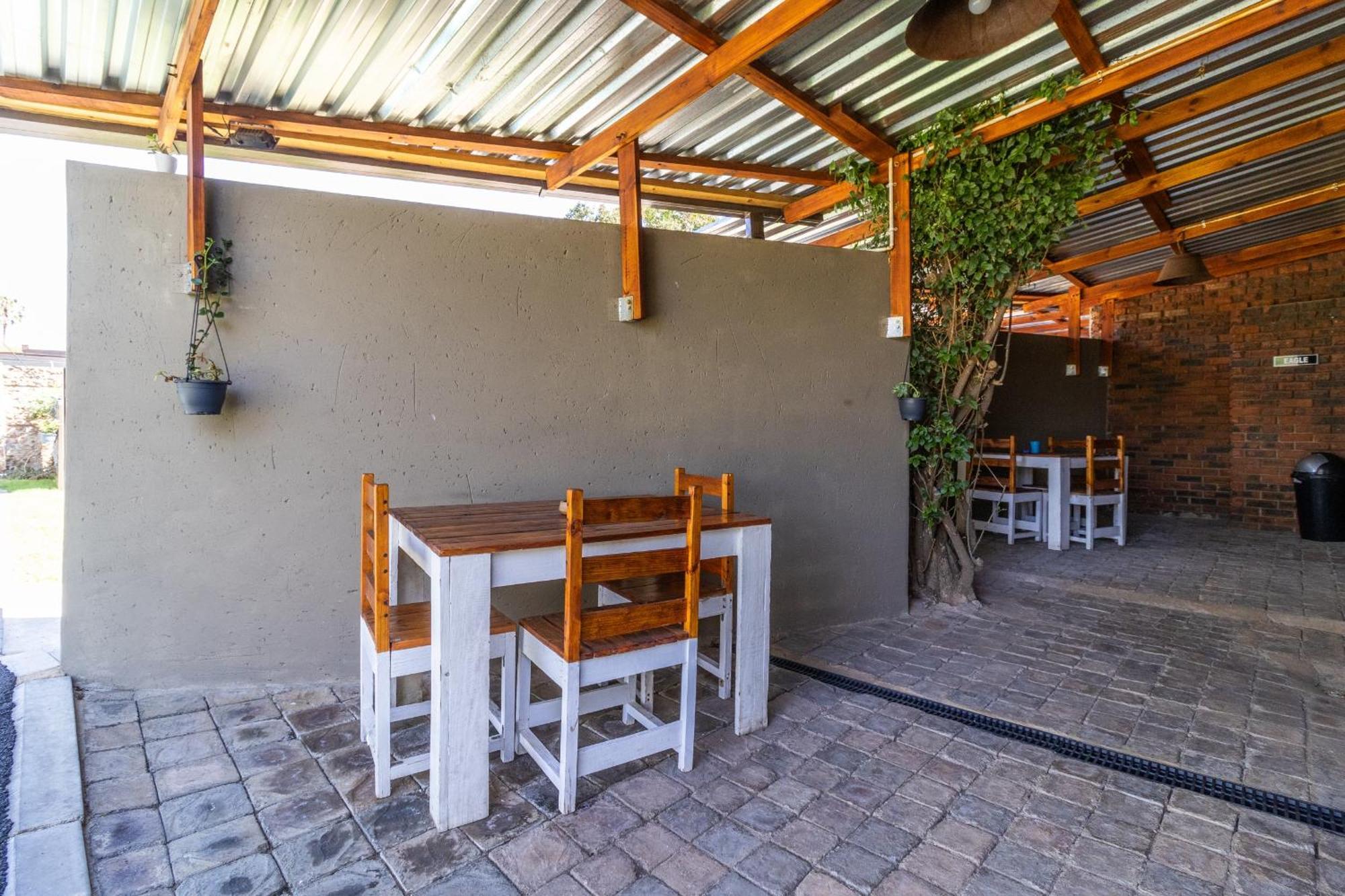 Bosveld In Die Stad 2 Guesthouse ألبرتون المظهر الخارجي الصورة
