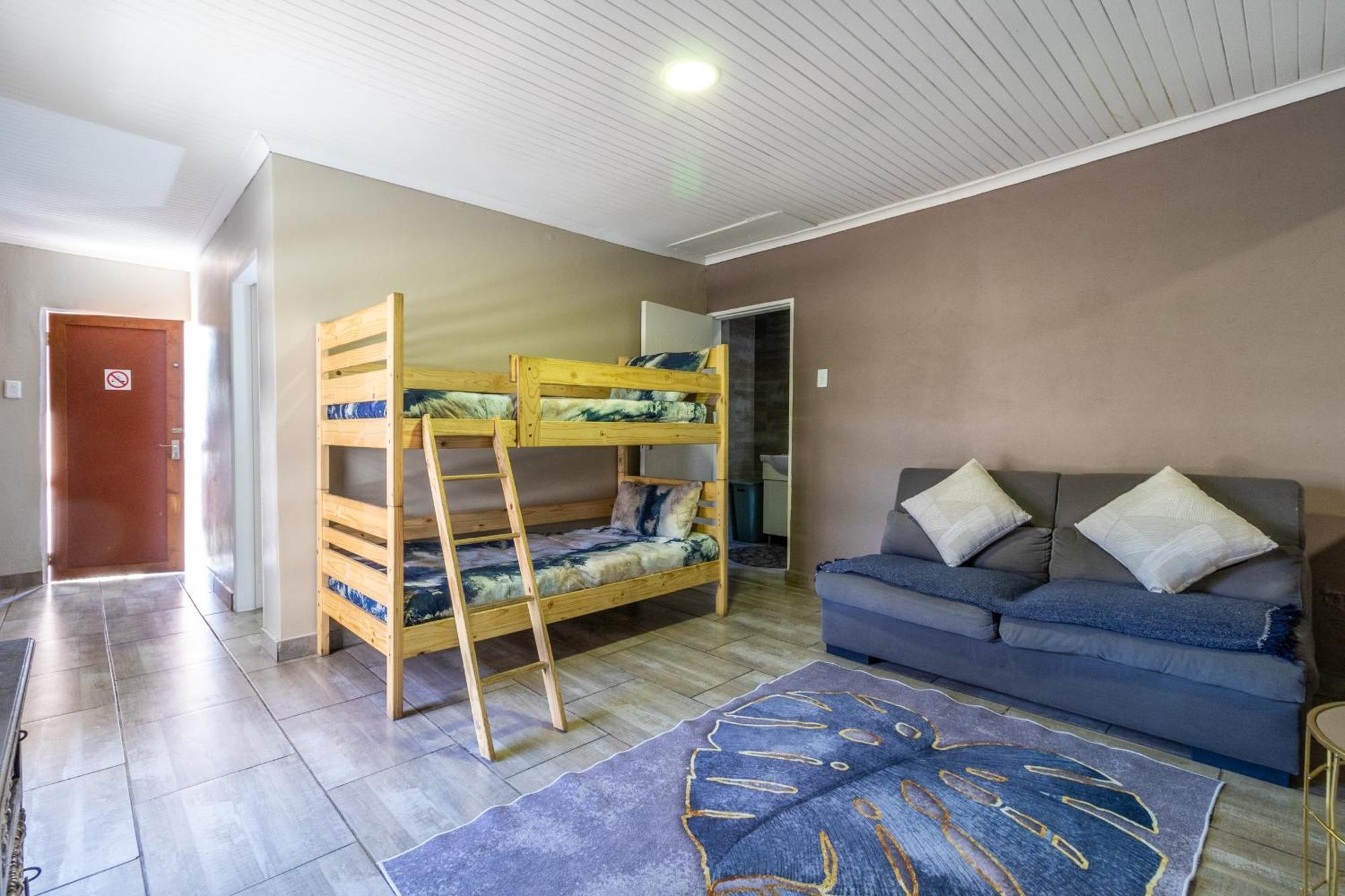 Bosveld In Die Stad 2 Guesthouse ألبرتون المظهر الخارجي الصورة
